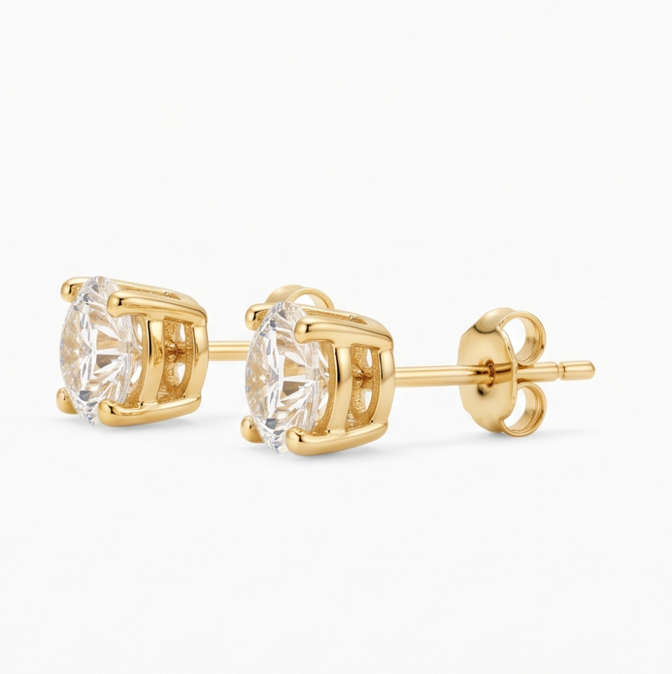 Round-Cut Diamond Stud Earrings